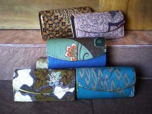 dompet batik souvenir pernikahan